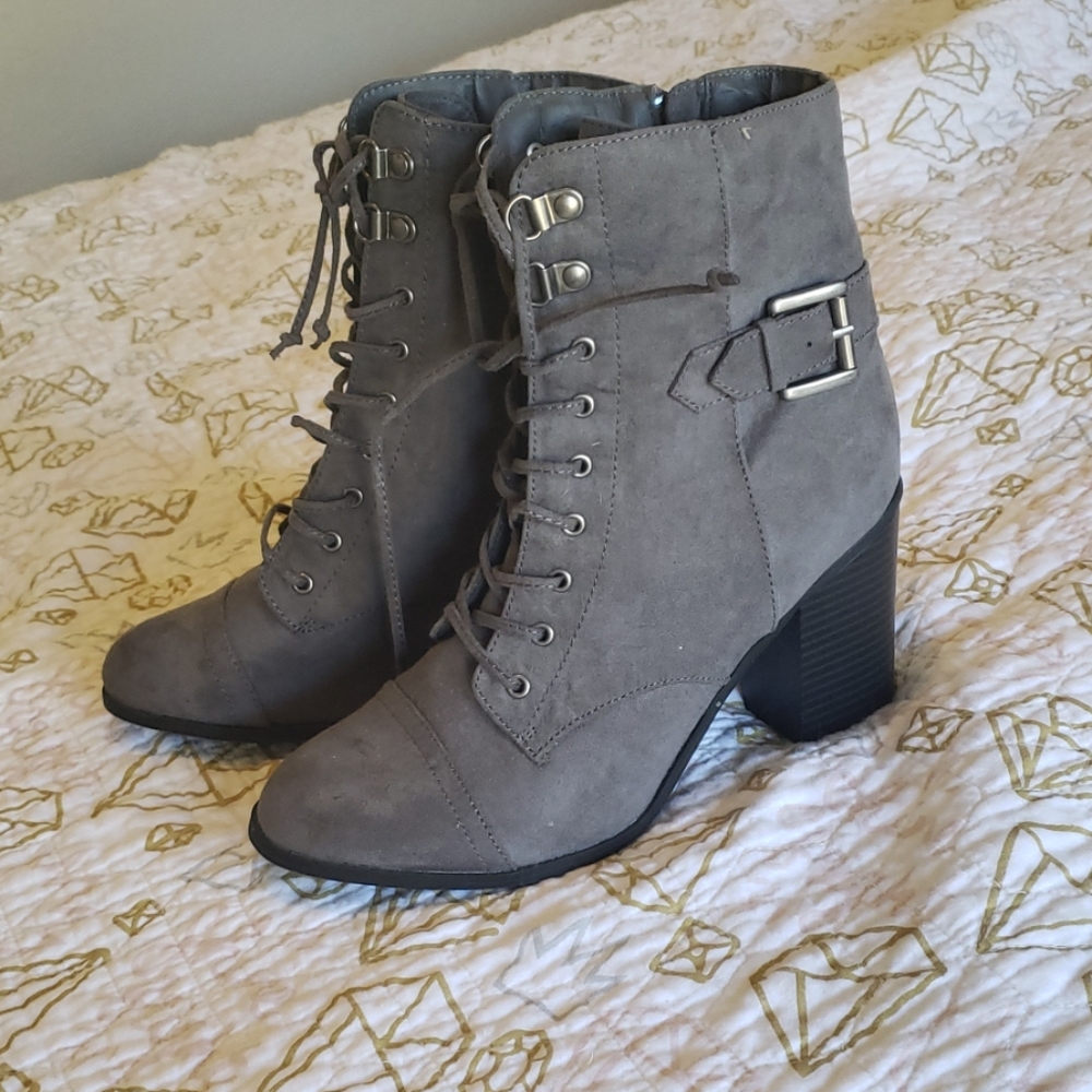 Report boots